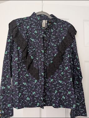 Women's Black Floral Button-Front Ruffle Blouse